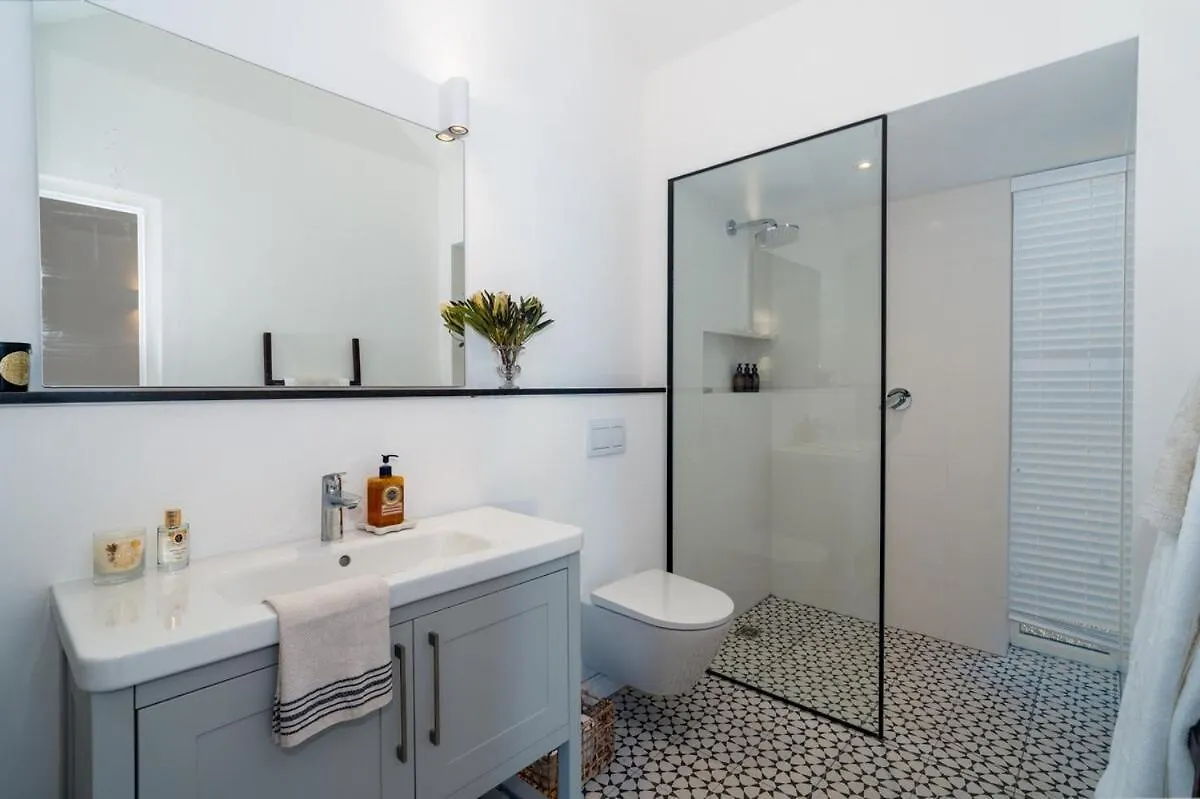 By The Sea Luxury Beach House Kalk Bay Villa