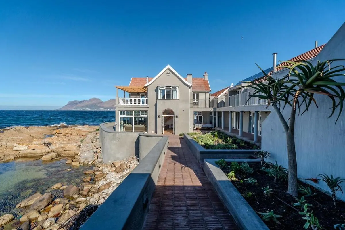 Villa By The Sea Luxury Beach House Kalk Bay