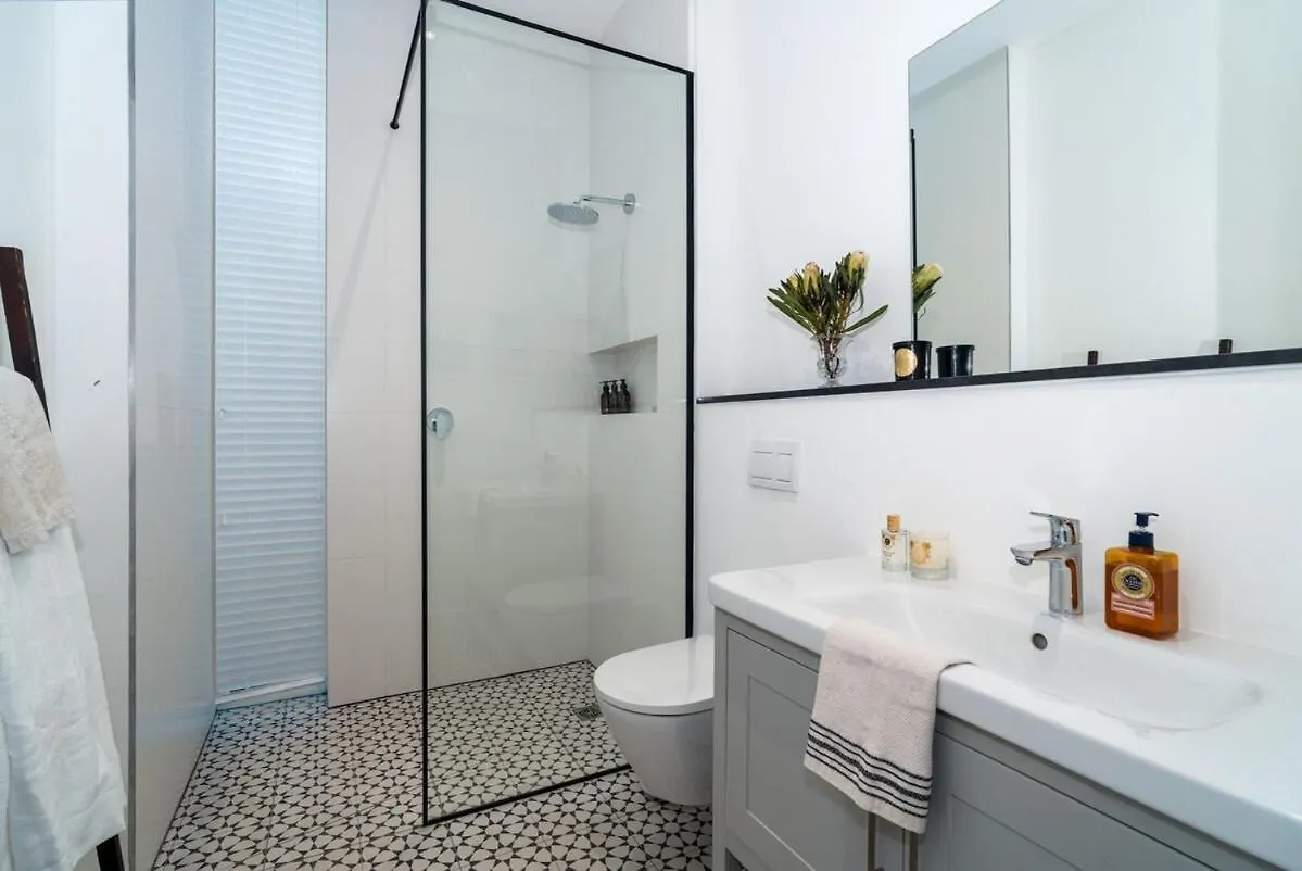 By The Sea Luxury Beach House Kalk Bay
