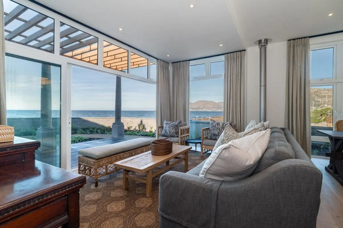 By The Sea Luxury Beach House Kalk Bay