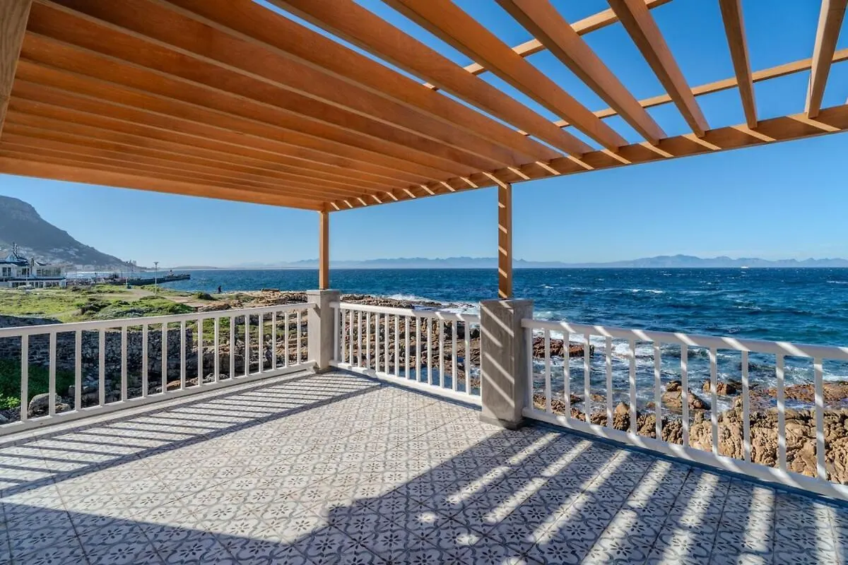By The Sea Luxury Beach House Kalk Bay Afrique du Sud